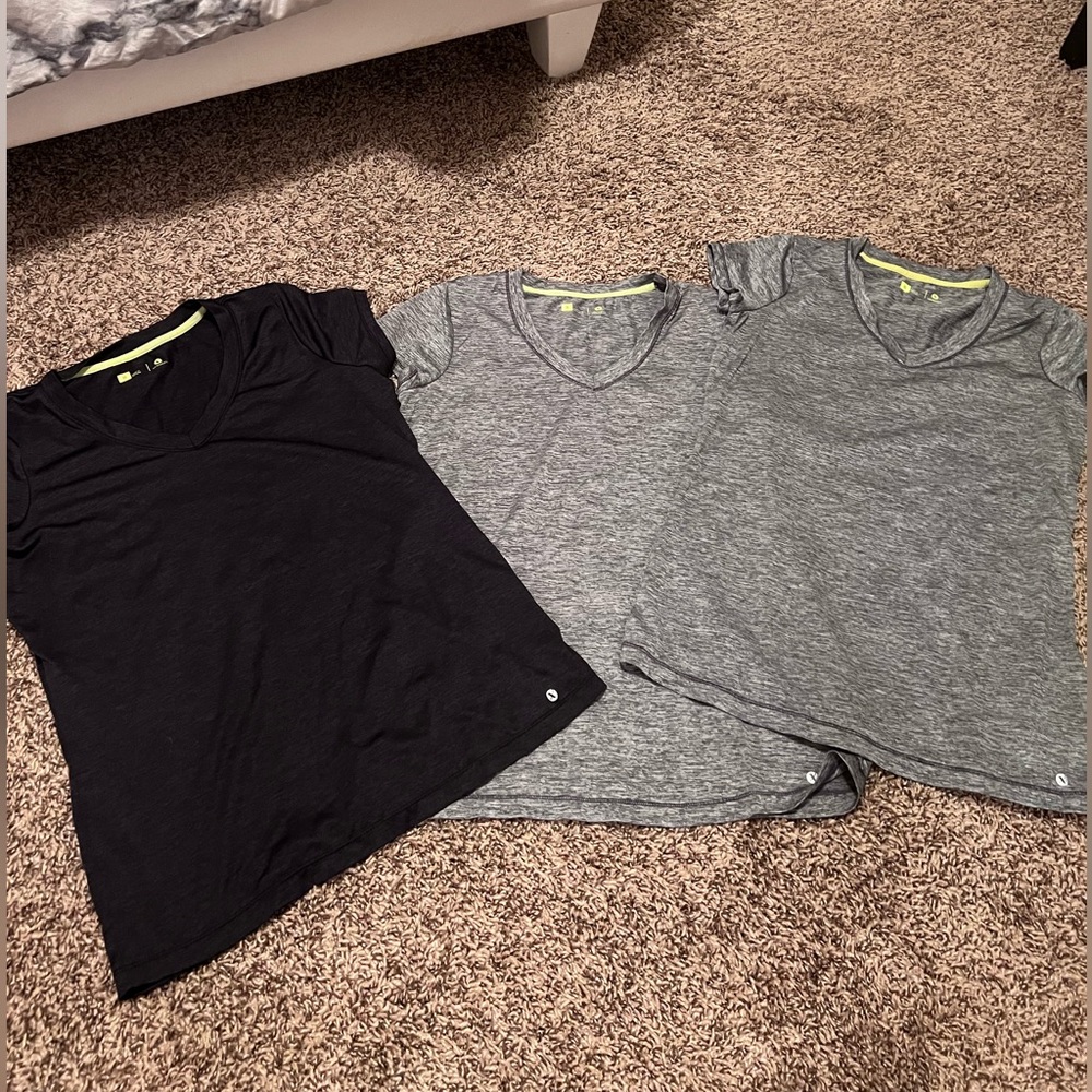 Xersion shirt bundle